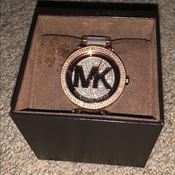 Mk watch , - Picture 1 of 4